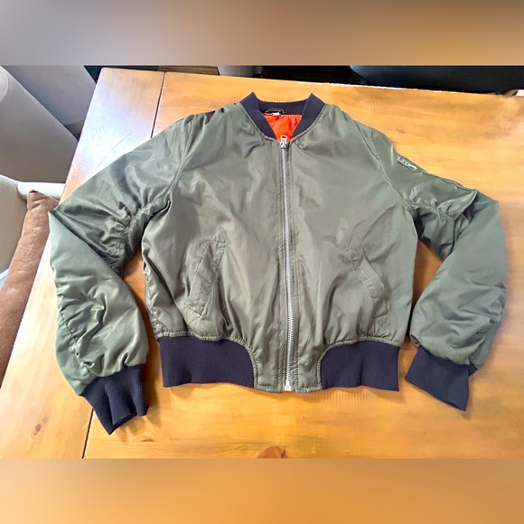 Acemi Green Bomber Jacket with Black Accents - Picture 1 of 9